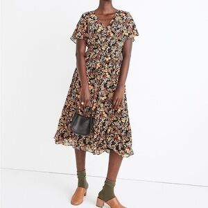Madewell Dolman Sleeve Ruffle Hem Midi Dress in Flower